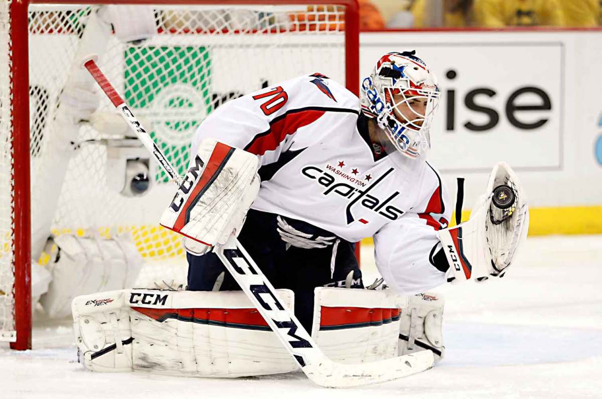 Braden-Holtby-Justin-K-Aller.jpg